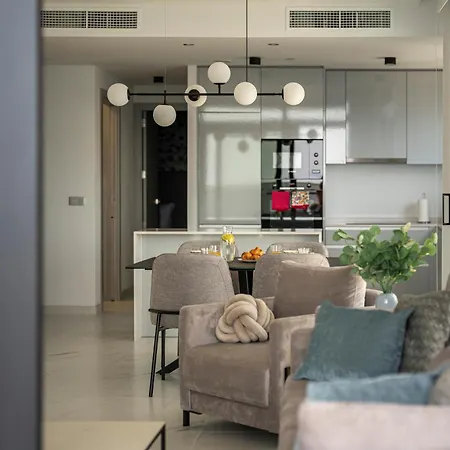 아파트 Sunset Cliffs - High Floor - Sea View 베니돔