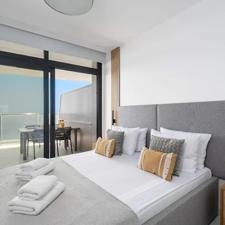 Apartment Sunset Cliffs - High Floor - Sea View