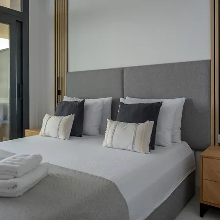 Διαμέρισμα Sunset Cliffs - High Floor - Sea View *