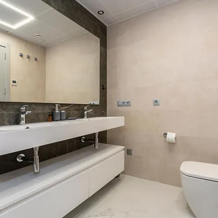 Sunset Cliffs - High Floor - Sea View