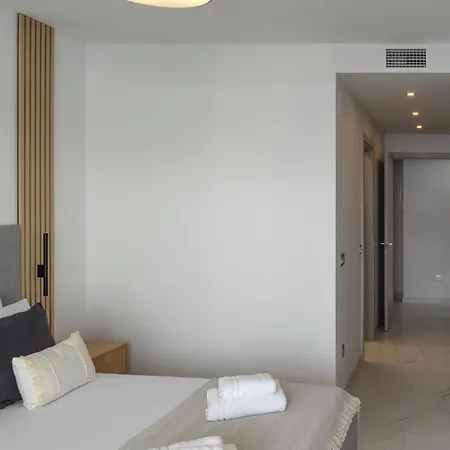 Διαμέρισμα Sunset Cliffs - High Floor - Sea View *