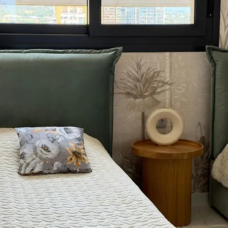 Sunset Cliffs - High Floor - Sea View Apartment *
