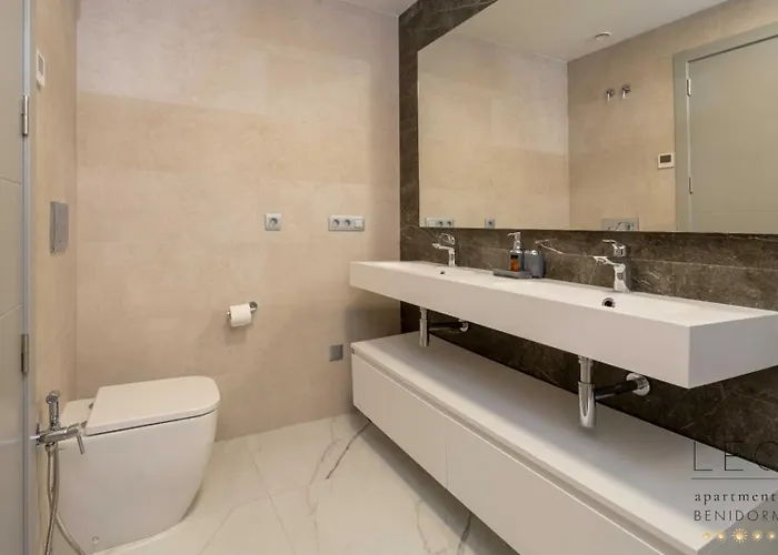 Sunset Cliffs - High Floor - Sea View