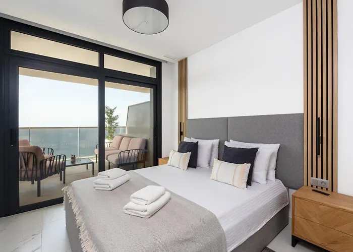Sunset Cliffs - High Floor - Sea View Appartamento