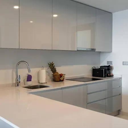 Sunset Cliffs - High Floor - Sea View Бенидорм