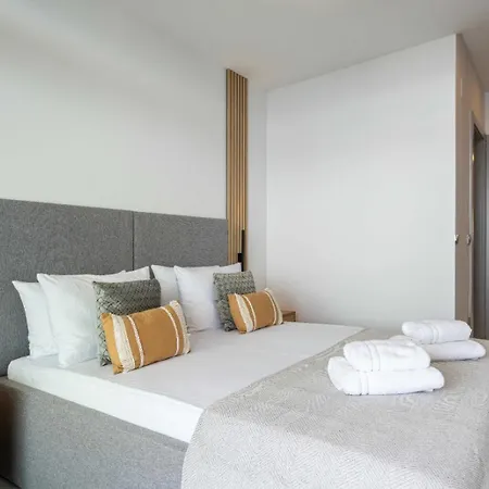 Апартаменты Sunset Cliffs - High Floor - Sea View