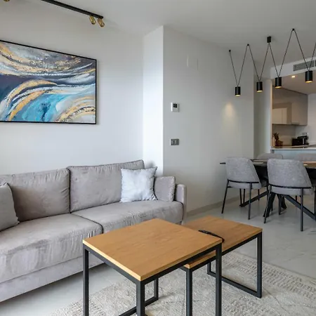 Sunset Cliffs - High Floor - Sea View * Бенидорм