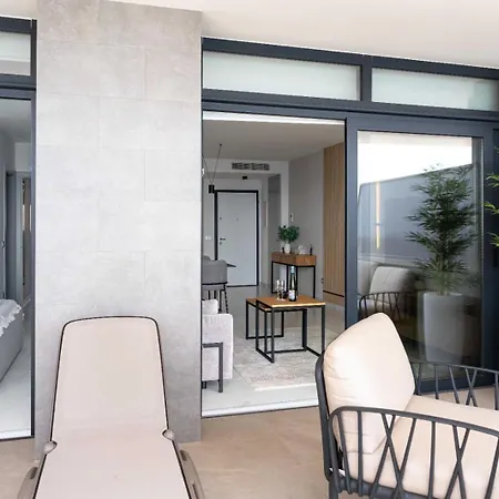 Sunset Cliffs - High Floor - Sea View Бенидорм