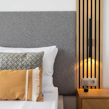 Sunset Cliffs - High Floor - Sea View Апартаменты