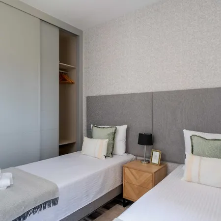 Sunset Cliffs - High Floor - Sea View *