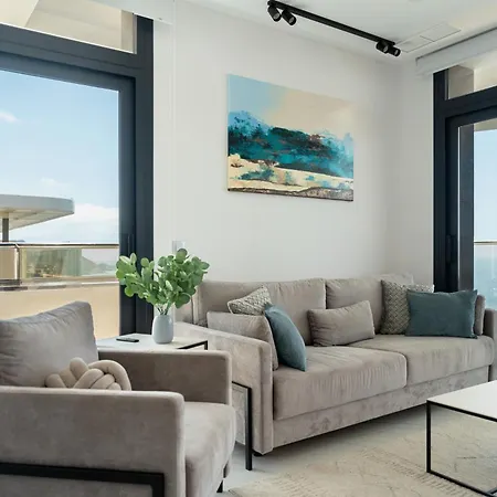 Sunset Cliffs - High Floor - Sea View